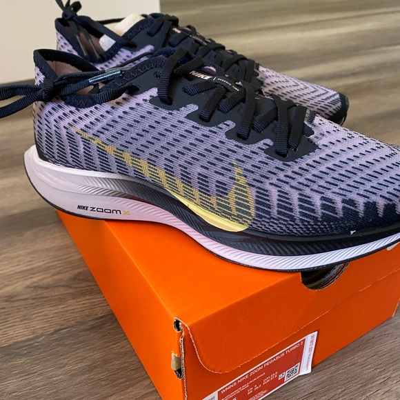 NIKE ZOOM - Picture 2 of 2